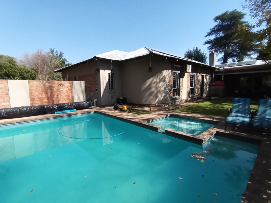 4 Bedroom Property for Sale in Parys Free State